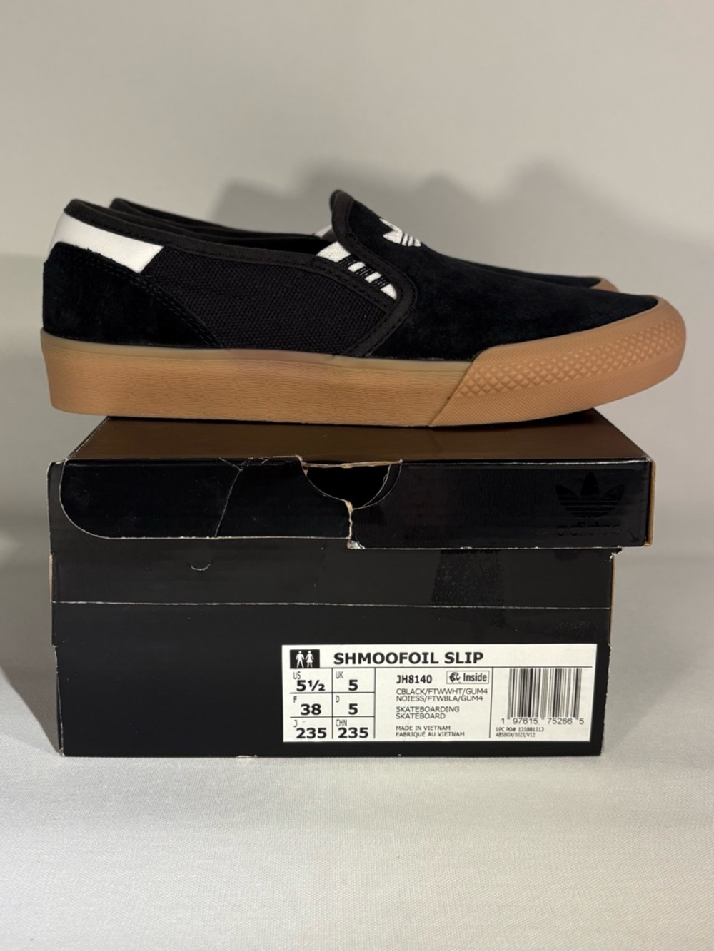 NEW ADIDAS SHMOOFOIL BLACK SUEDE WHITE GUM SLIP-ON SHOES MEN'S SIZE 5.5 DMG BOX - Picture 2 of 12
